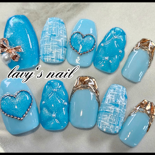 水色マグネット ぷっくりハートツイードガラスフレンチジェルネイル