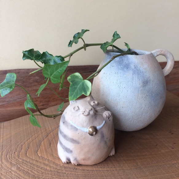マチルダ様専用　お花が持てちゃうシロクマさん 1枚目の画像