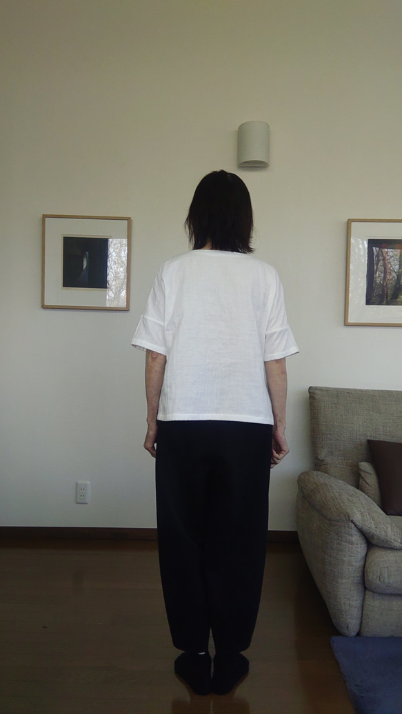 トリプルガーゼのＴシャツ　半袖～5分袖　ラウンドネック　オフホワイト 4枚目の画像