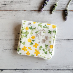 8重ガーゼ　ハーフハンカチ　花&蝶々 8重ガーゼ ハーフハンカチ 花&蝶々 【公式通販】 8重ガーゼ ハーフ