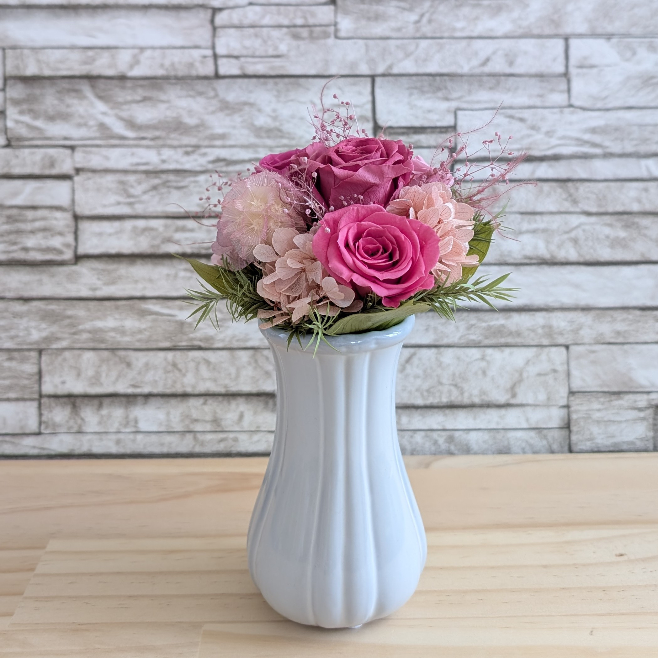 大人ピンクのバラ！キレイが続くプリザーブドフラワーブーケ＆ベース　※受注制作