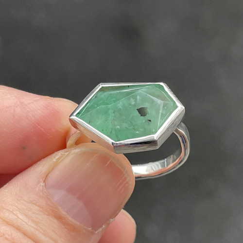 美品エメラルドの腕輪58.6mm 中古】PT900 EMERALD エメラルドリング E0.91ct D0.52ct 8.1g