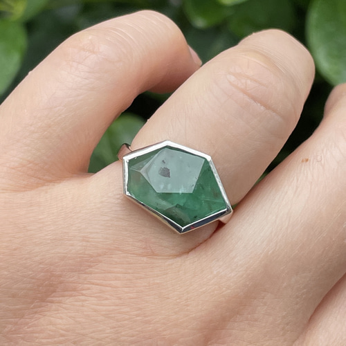 ピノエメラルドのシルバーリング 楽天市場】ピンキーリング エメラルド 指輪 シルバー リング 5月誕生石