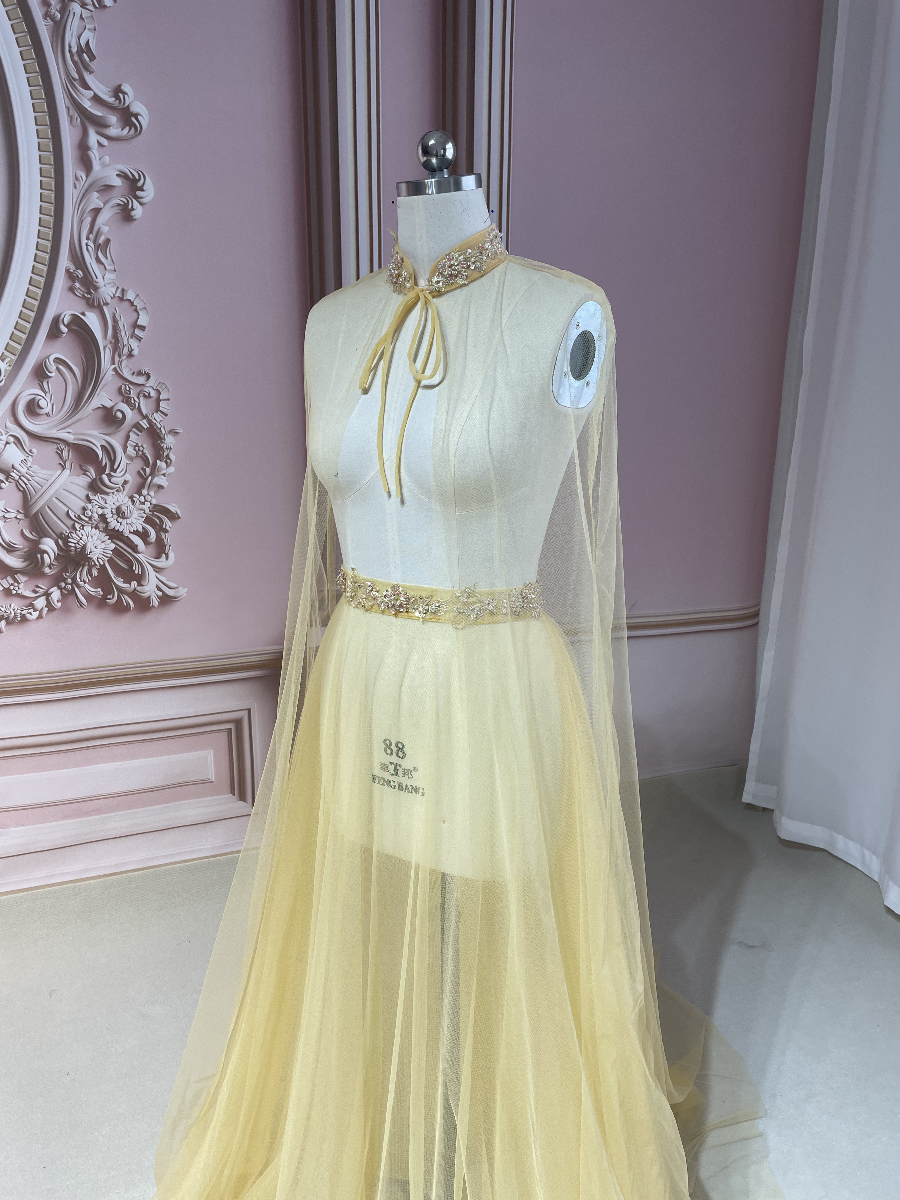 お買い得　オーバースカート　上品　ケープポンチョショール　ステージ衣装　王道派女王派　目立つ　キラキラレース　花嫁フォト