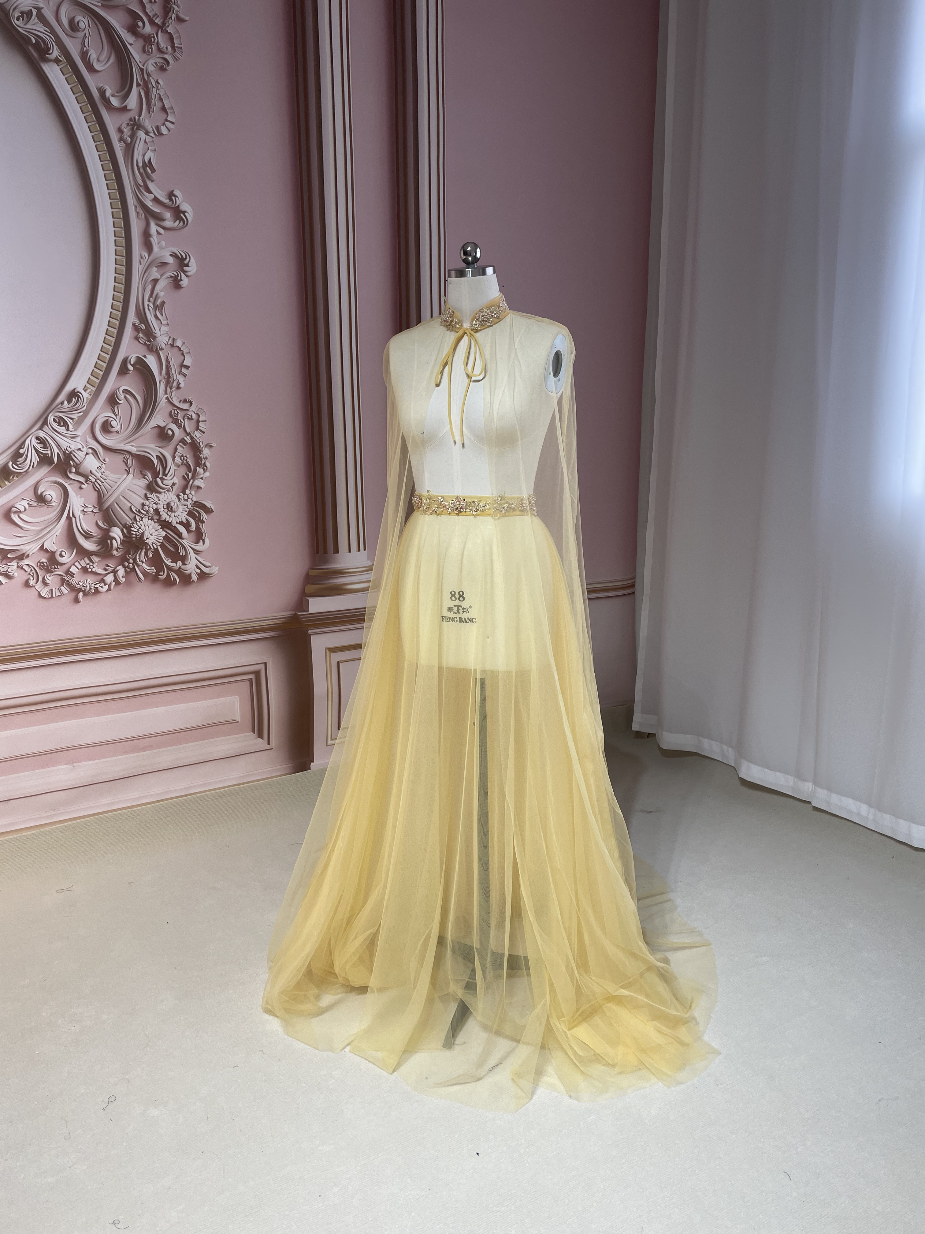 お買い得　オーバースカート　上品　ケープポンチョショール　ステージ衣装　王道派女王派　目立つ　キラキラレース　花嫁フォト