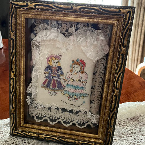 特選御和額 円形　細かい刺繍と装飾が特徴の作品 京縁起 家紋刺繍額 - 高砂 オーダーメイド 家紋額 額色