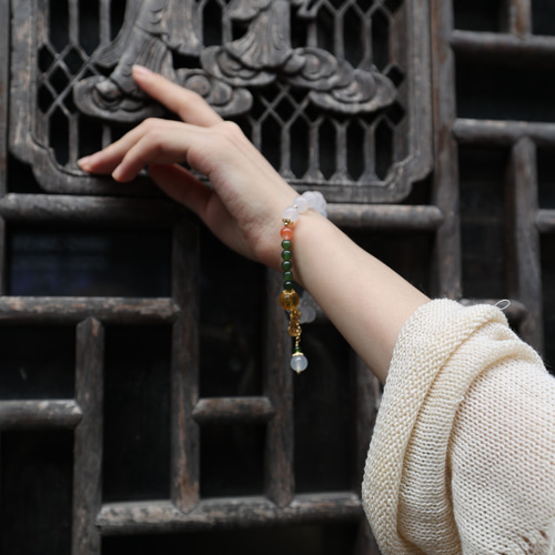 五宝の調べ】ホワイトメノウ＆蜜蝋＆碧玉＆南紅瑪瑙 | 平安＆ホワイト