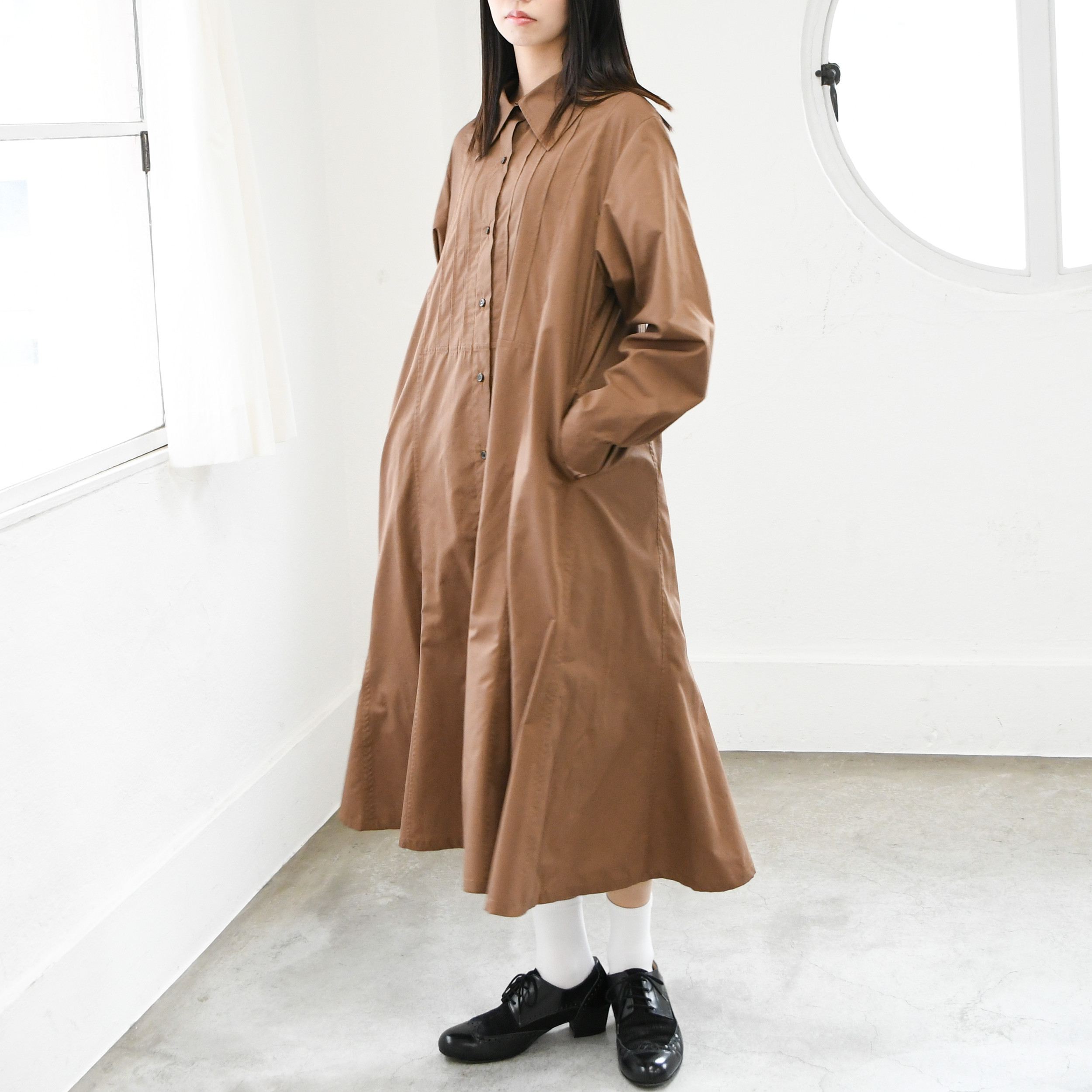 送料無料【完全一点物】フロントタックマーメイドフレアワンピース（ブラウン）