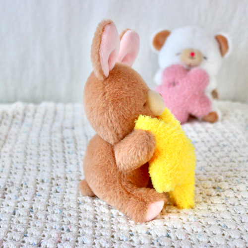 茶色いぬいぐるみ 星型刺繍付き 即日発送】星のうさちゃん☆ ぬいぐるみ くまはな。 通販 19178210