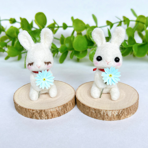 お花とうさぎ(目を閉じてるバージョン) 羊毛フェルト置物 羊毛フェルト