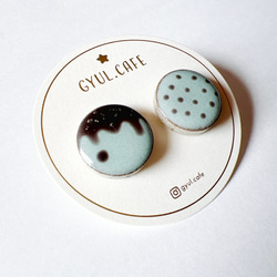 チョコミント ピアス / イヤリング 美濃焼 タイル くすみカラー 3枚目の画像