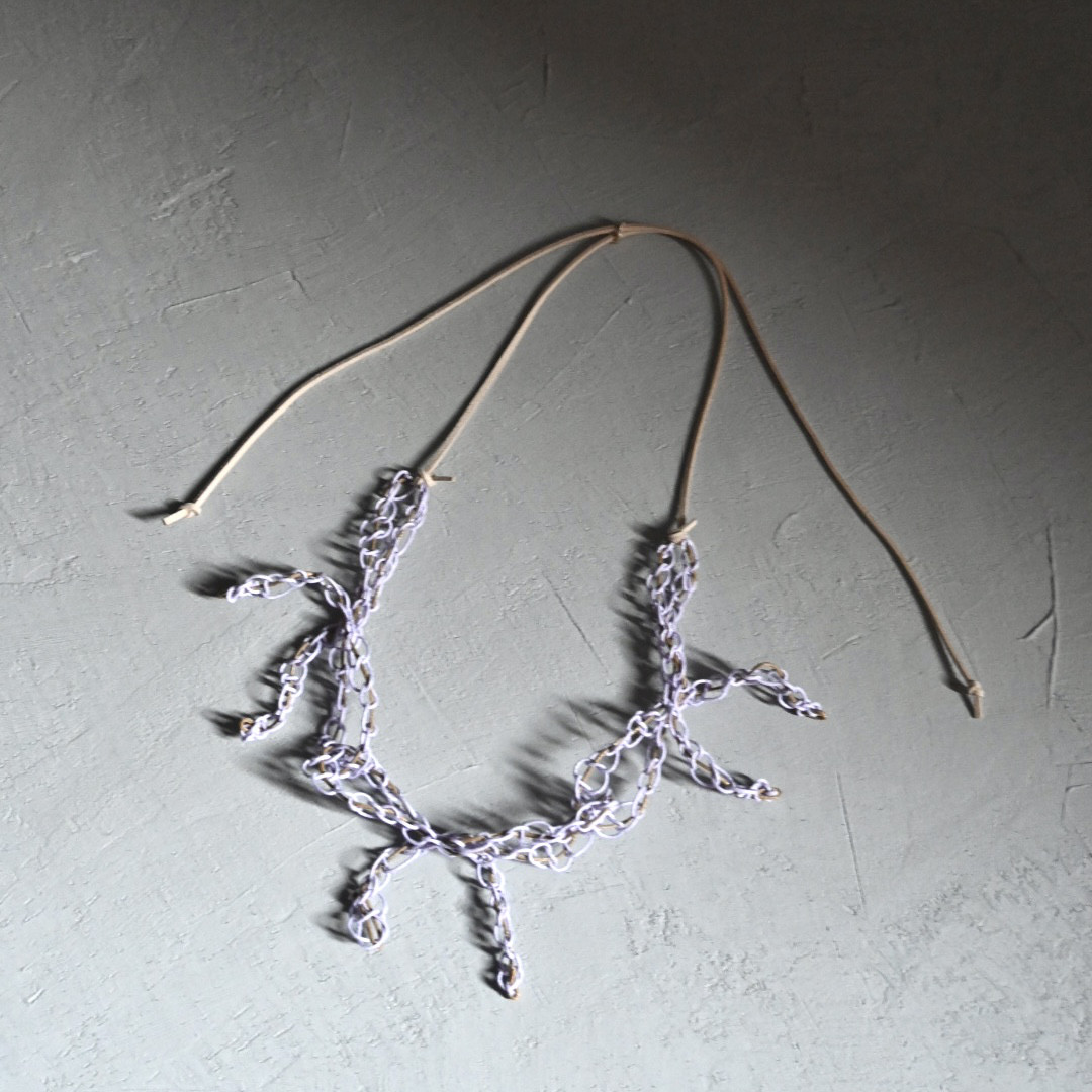 リボンコードネックレス　パープル　ベージュ　Ribbon necklace purple/beige
