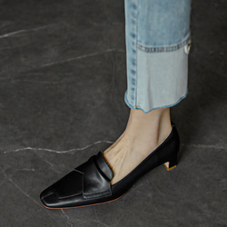 スタイルを瞬時に格上げするヒールの秘密。 ヒールパンプス ローヒール やわここちチャンキーヒールパンプス 跳べる 本革 9枚目の画像