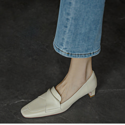 スタイルを瞬時に格上げするヒールの秘密。 ヒールパンプス ローヒール やわここちチャンキーヒールパンプス 跳べる 本革 8枚目の画像