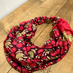 インド／オールドサリーのアップサイクルヘアバンド　レッドボタニカル 5枚目の画像