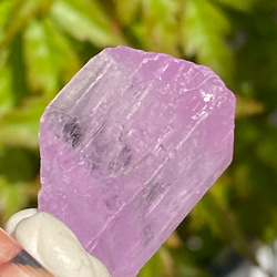 ライラックピンク クンツァイト 鉱物標本 原石 天然石 天然色 9枚目の画像