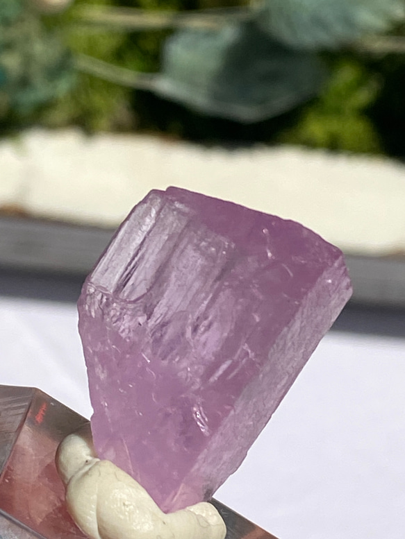 ライラックピンク クンツァイト 鉱物標本 原石 天然石 天然色 14枚目の画像