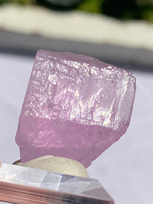 ライラックピンク クンツァイト 鉱物標本 原石 天然石 天然色 13枚目の画像