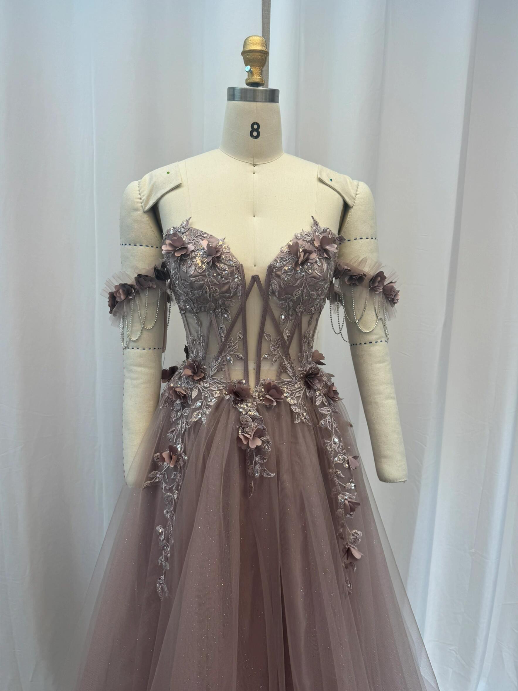 激安　くすみ紫　Aライン　ふんわりチュール　お花飾り　オフショルダー　二の腕カバー　痩せて見える　チュール　コンテスト