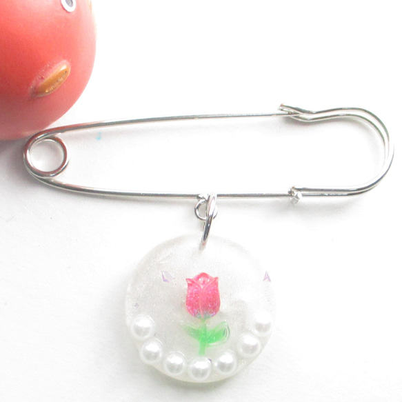 チューリップクォーツに咲く心のフラワーには、少し瞳を閉じましょう♪<カブトピンブローチ>SB1131 1枚目の画像