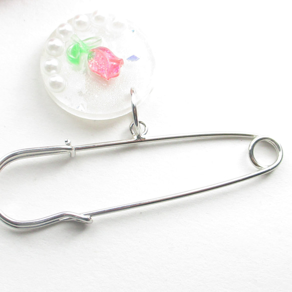 チューリップクォーツに咲く心のフラワーには、少し瞳を閉じましょう♪<カブトピンブローチ>SB1131 4枚目の画像