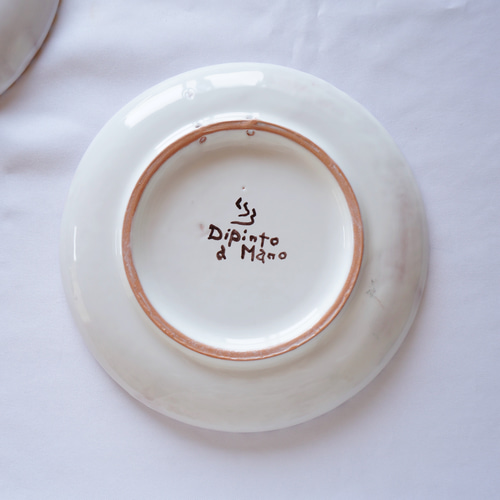 丸皿16cm 花 マヨリカ焼き イタリア陶器 PIA015 小皿 CERAMICHE