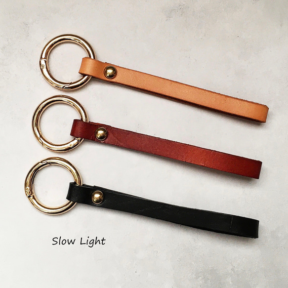 革張り合わせ　両面　箔押し　月の満ち欠け キーホルダー　ブラウン　5個セット 革張り合わせ 両面 箔押し 月の満ち欠け キーホルダー ブラウン