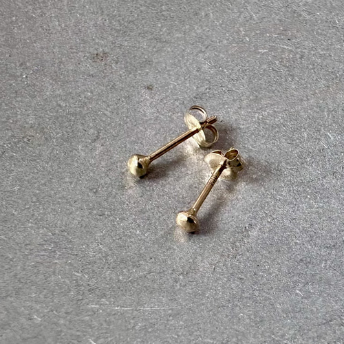 片耳〉k10/k18 small grain gold pierce ピアス(スタッド・一粒 片耳〉k10/k18 small grain gold pierce ピアス(スタッド・一粒