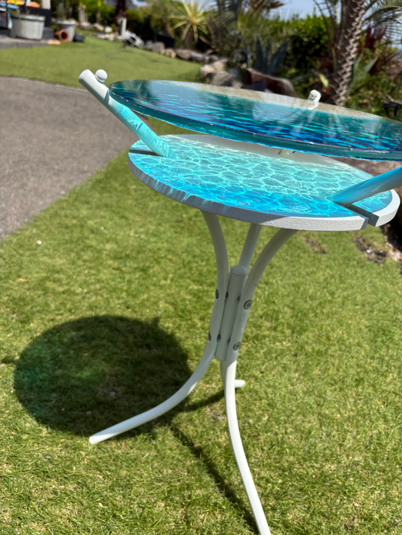 現品販売　ホワイトビーチ　海と砂浜　水紋の影　穏やかな海ガラスサイドテーブル　円形テーブル　エメラルドの海　 14枚目の画像
