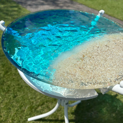 現品販売　ホワイトビーチ　海と砂浜　水紋の影　穏やかな海ガラスサイドテーブル　円形テーブル　エメラルドの海　 10枚目の画像
