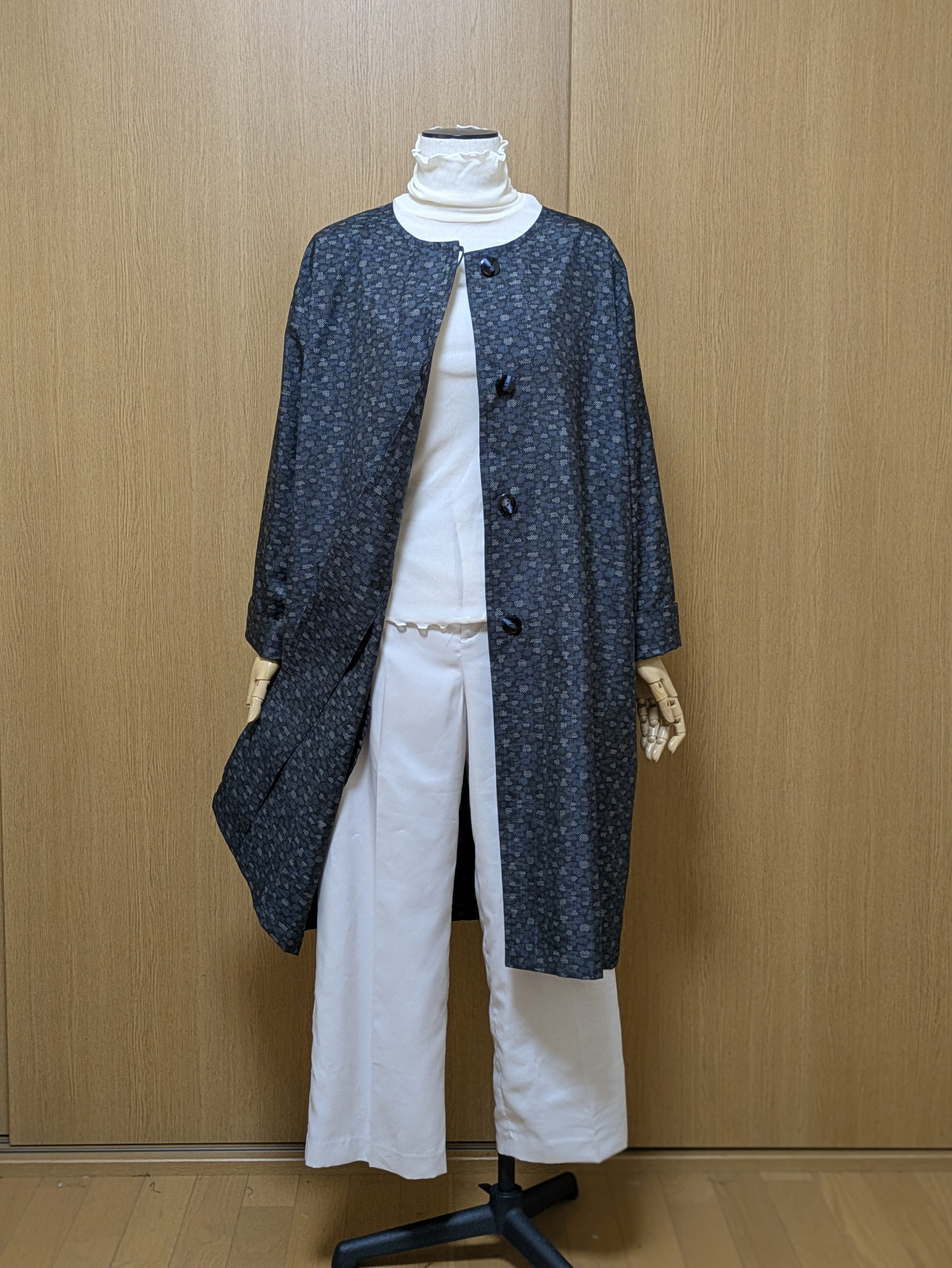SOLD　お値下げ中　着物リメイク　ノーカラーコート　大島紬　フリーサイズ