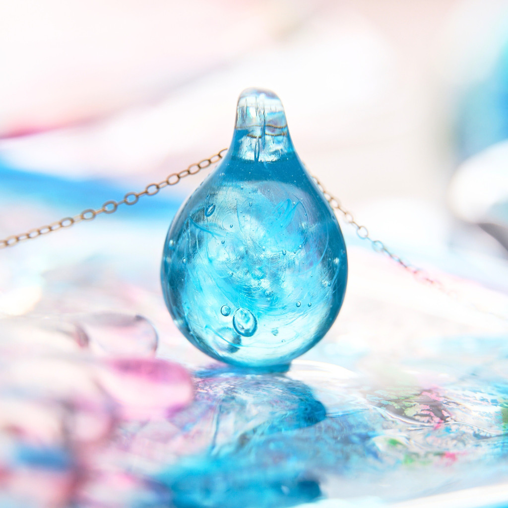 【Crystal】 ドロップペンダント「Sanctuary - 聖」