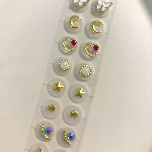 カッシー様　耳つぼジュエリー 20枚セット SS20 耳つぼジュエリー シート20粒 サイズ4.8mm クリスタル