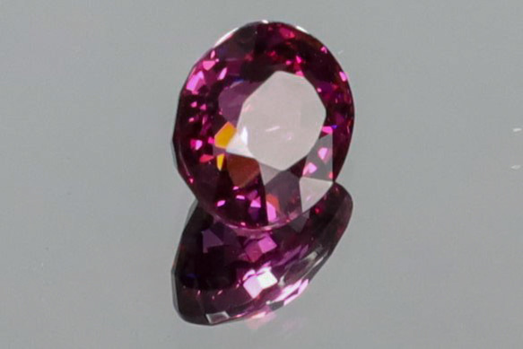 ヒマラヤ　マニラカン　ピンククラスター　全部綺麗　最高　クローライト　激推し ピンクダイヤモンド Very Light Pink I1 クッションカット 0.062