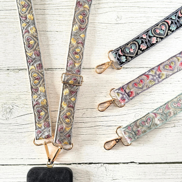 印度刺繡絲帶智慧型手機肩帶肩帶心型花 第1張的照片