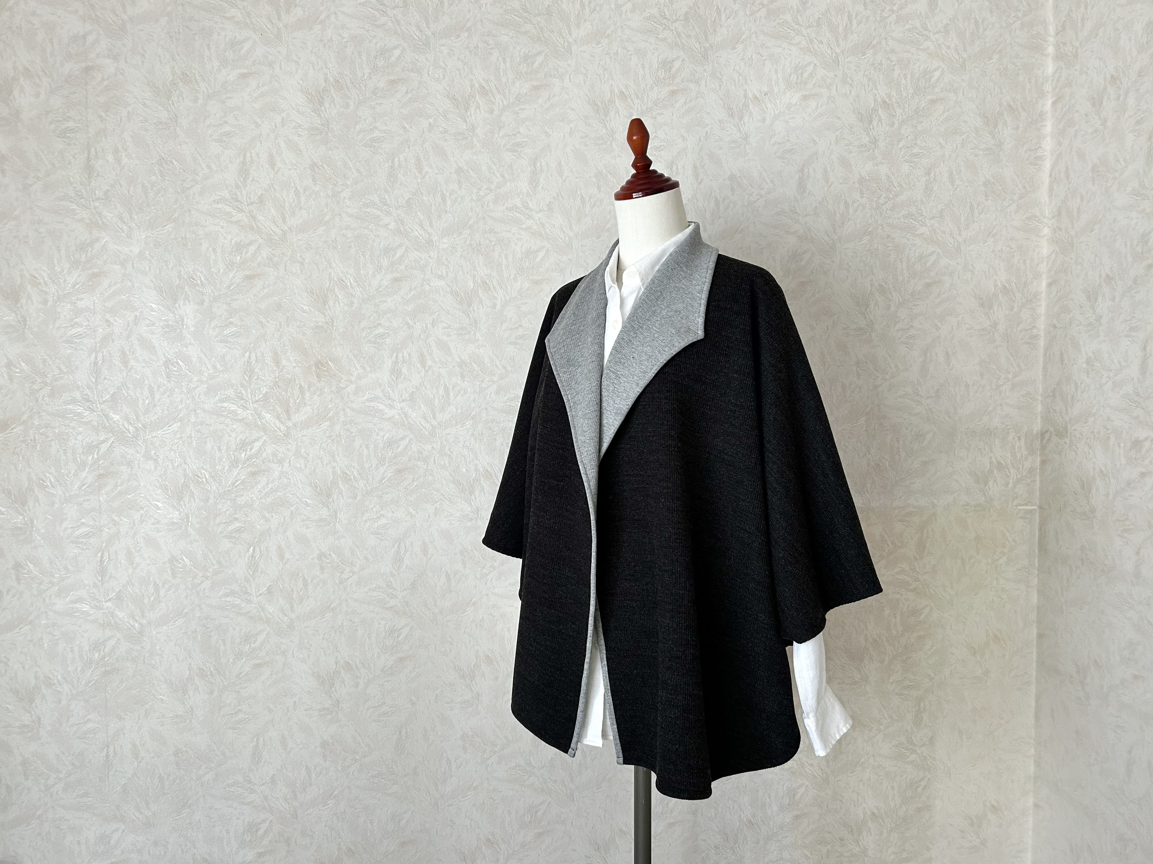 新品未使用タグ付き イッセイミヤケ ポンチョ風カーディガン ポリエステル マント 中古・古着通販】ISSEY MIYAKE (イッセイミヤケ) ストレッチ