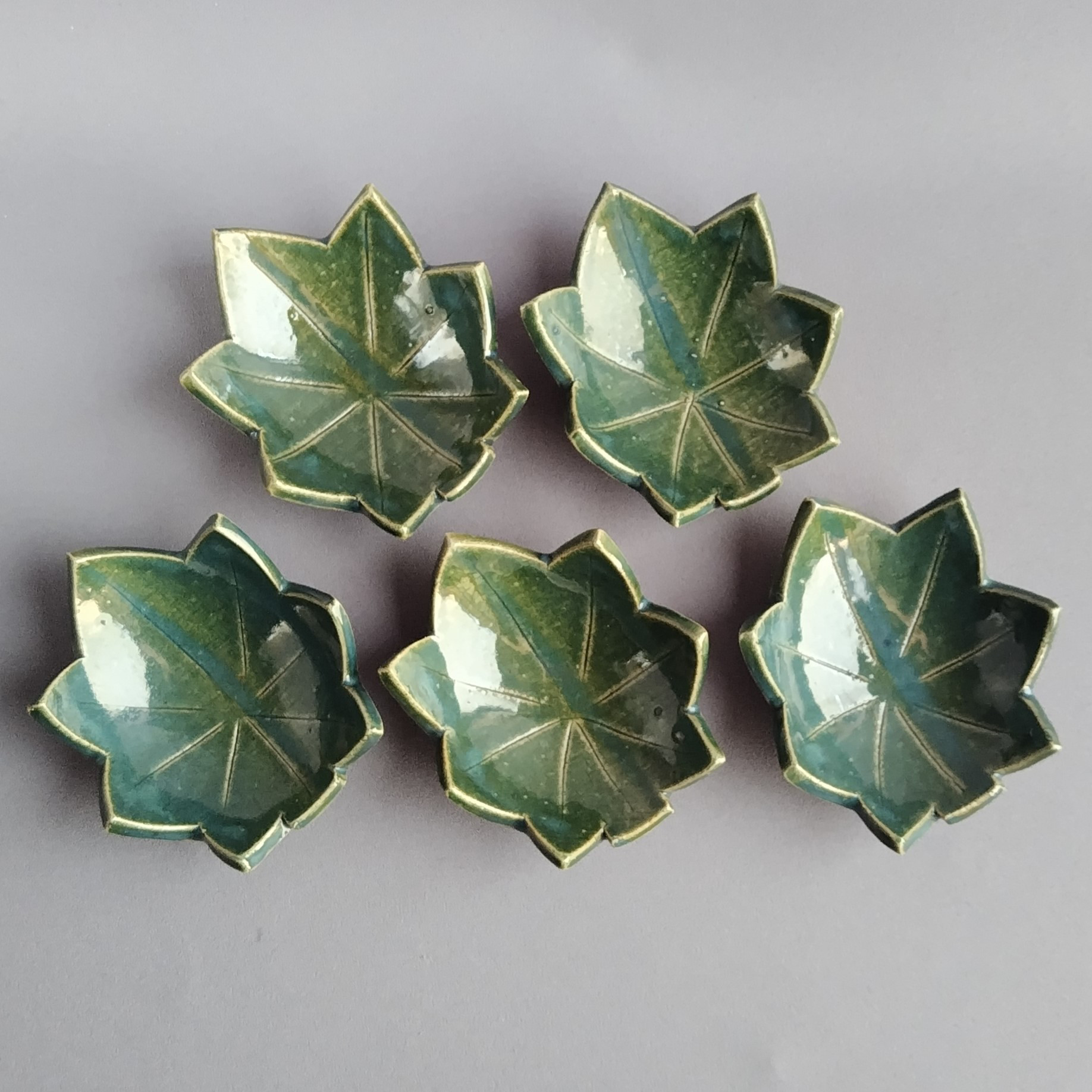 青もみじの豆皿　板造り　緑釉　五客組　【商品番号：00689】