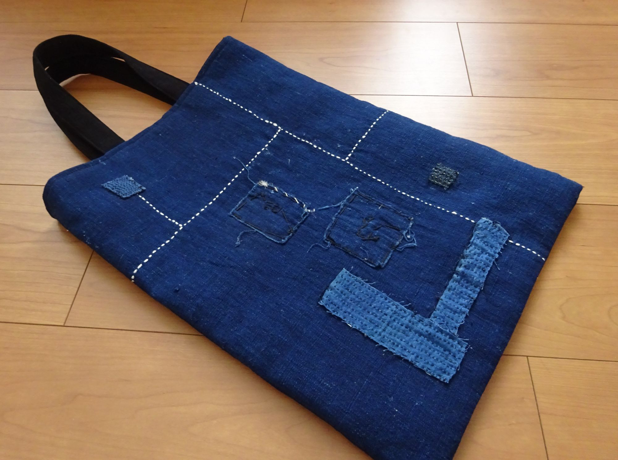 繕いを楽しむ襤褸なトート