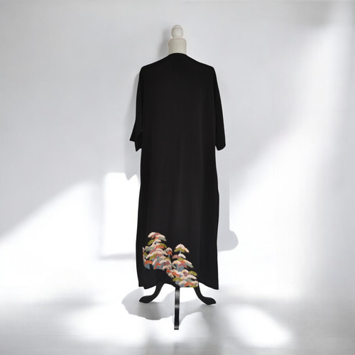 XL ,着物リメイク,上品ワンピース, 黒留袖リメイク ワンピース, ,上品