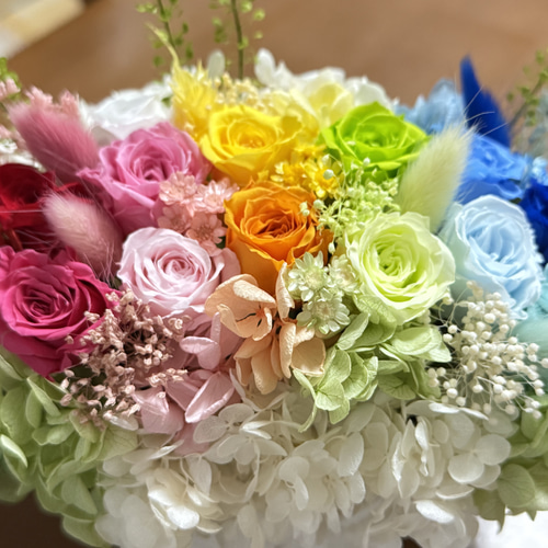 新作13色のバラ虹色プリザーブドフラワーアレンジ 母の日ギフト 結婚
