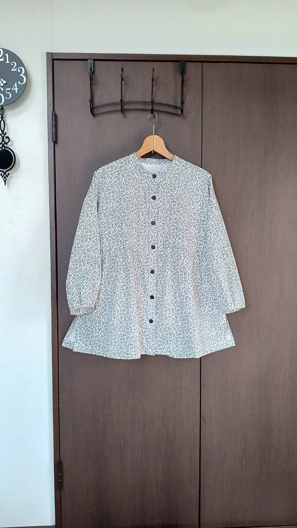 オーバーブラウス