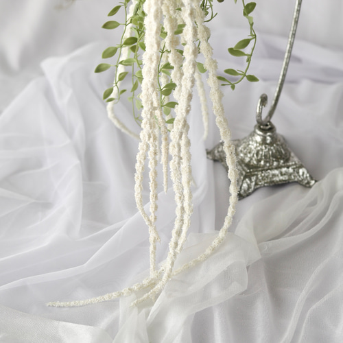 マーメイドドレスにぴったり♪シンプルで洗練された横抱きブーケ