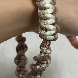 受注制作　ハンドストラップ　スマホストラップ　パラコード　ハンドメイド　大人可愛い　上品　 4枚目の画像