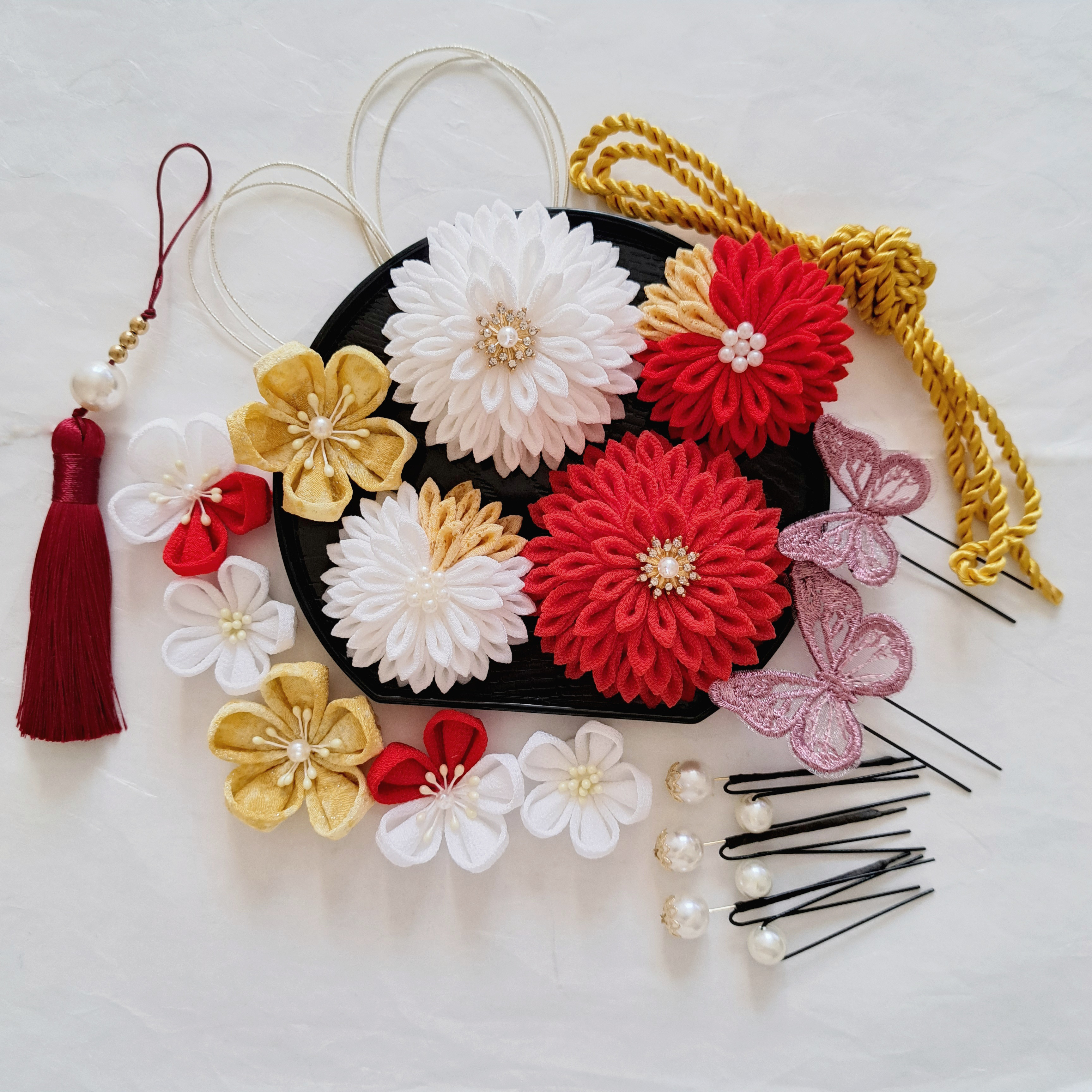 ☆大容量！　豪華22点セット☆　つまみ細工　『大きな菊の髪飾り　赤・白・金』♡結婚式♡成人式♡卒業式♡七五三♡など