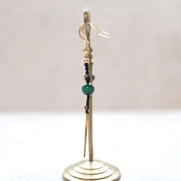 マーキスブラスフープマラカイトマクラメピアスmacp128天然石エスニックアジアンエキゾチックなアレルギーフリーピアス 3枚目の画像