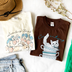 【７月下旬発送】苺泥棒うさぎＴシャツ（クリーム）｜半袖〔動物シリーズ〕 6枚目の画像