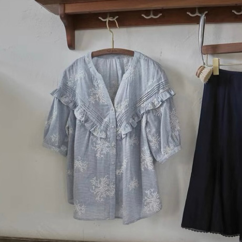 Vネックフラワー刺繍プルオーバー 重ね着風襟と配色花刺繍トップス – ONE PEACE ONLINE