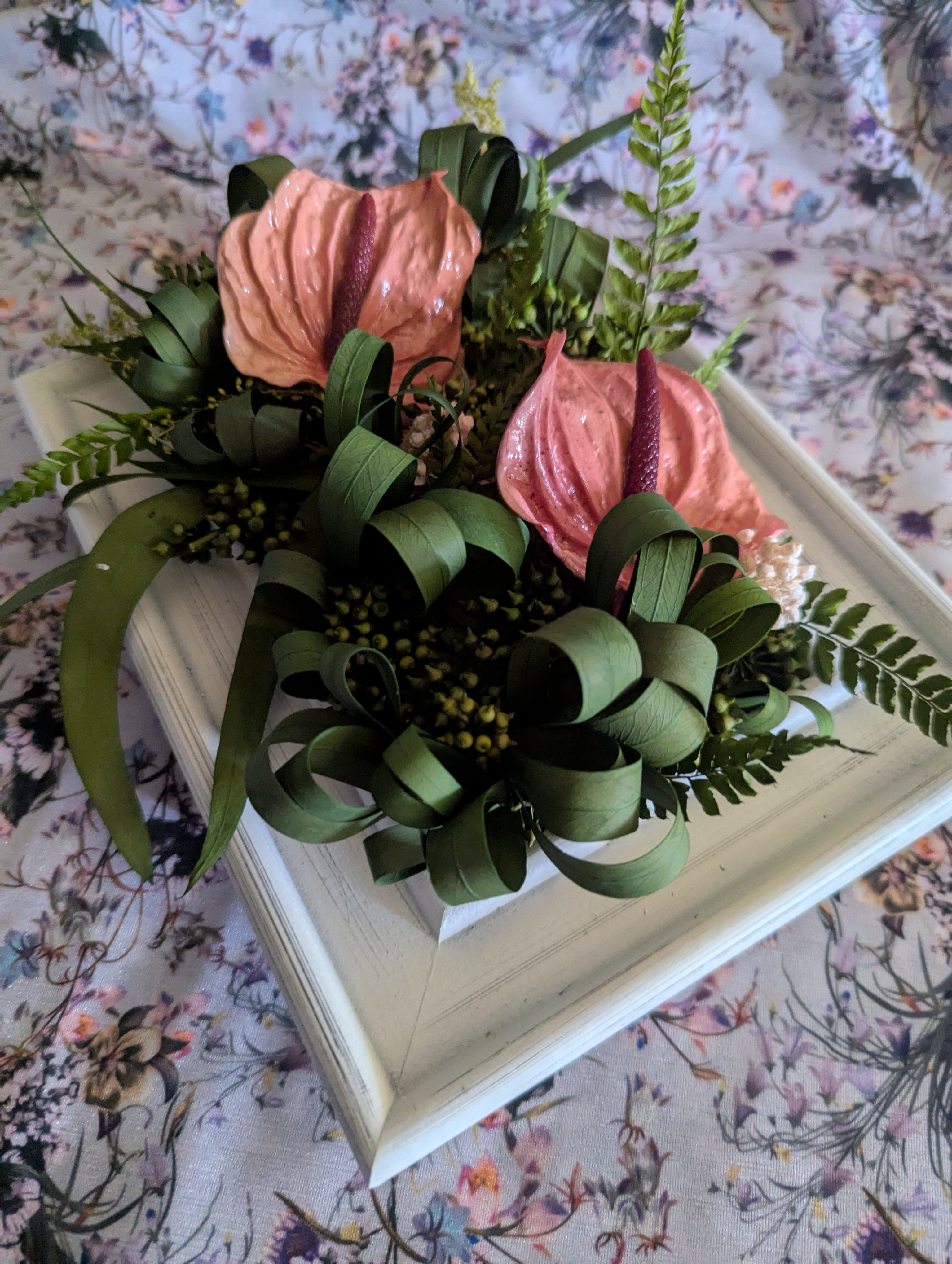 GreenGrass　プリザーブドフラワー　グレーフレーム壁掛け　アンス✖︎ユーカリ