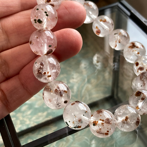 太陽の輝き】マンダリンカラーの希少宝石『スペサルティン