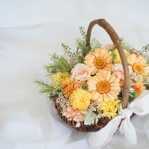 専用フラワーアレンジ　ガーベラ ガーベラのプリザーブドフラワーバスケットアレンジ basket
